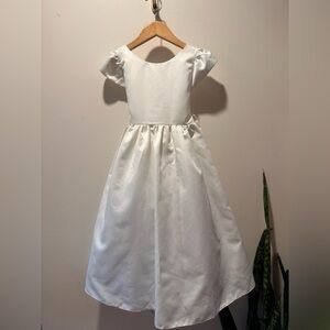 Flower Girl Elegant White Dress for Special Occasions-
